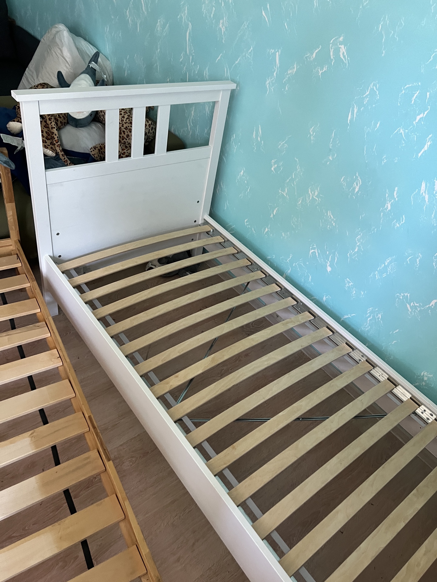 HEMNES ХНМНЭС  КЫМÖР кровать ВИТРИННЫЙ ОБРАЗЕЦ распродажа