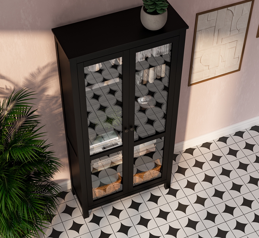 HEMNES ХЕМНЭС  КЫМÖР Шкаф-витрина с 2 дверями черный стекло